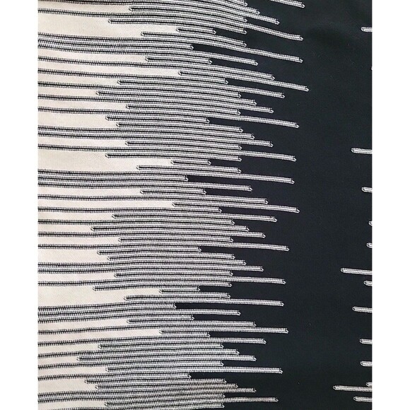 Beyond Threads Pima Black Ecru Geometric Print Short Sleeve Pullover/top Size XL - Picture 9 of 9